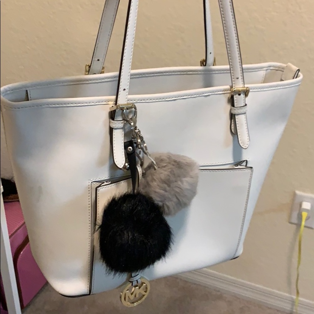 White MICHAEL KORS purse - Picture 3 of 3